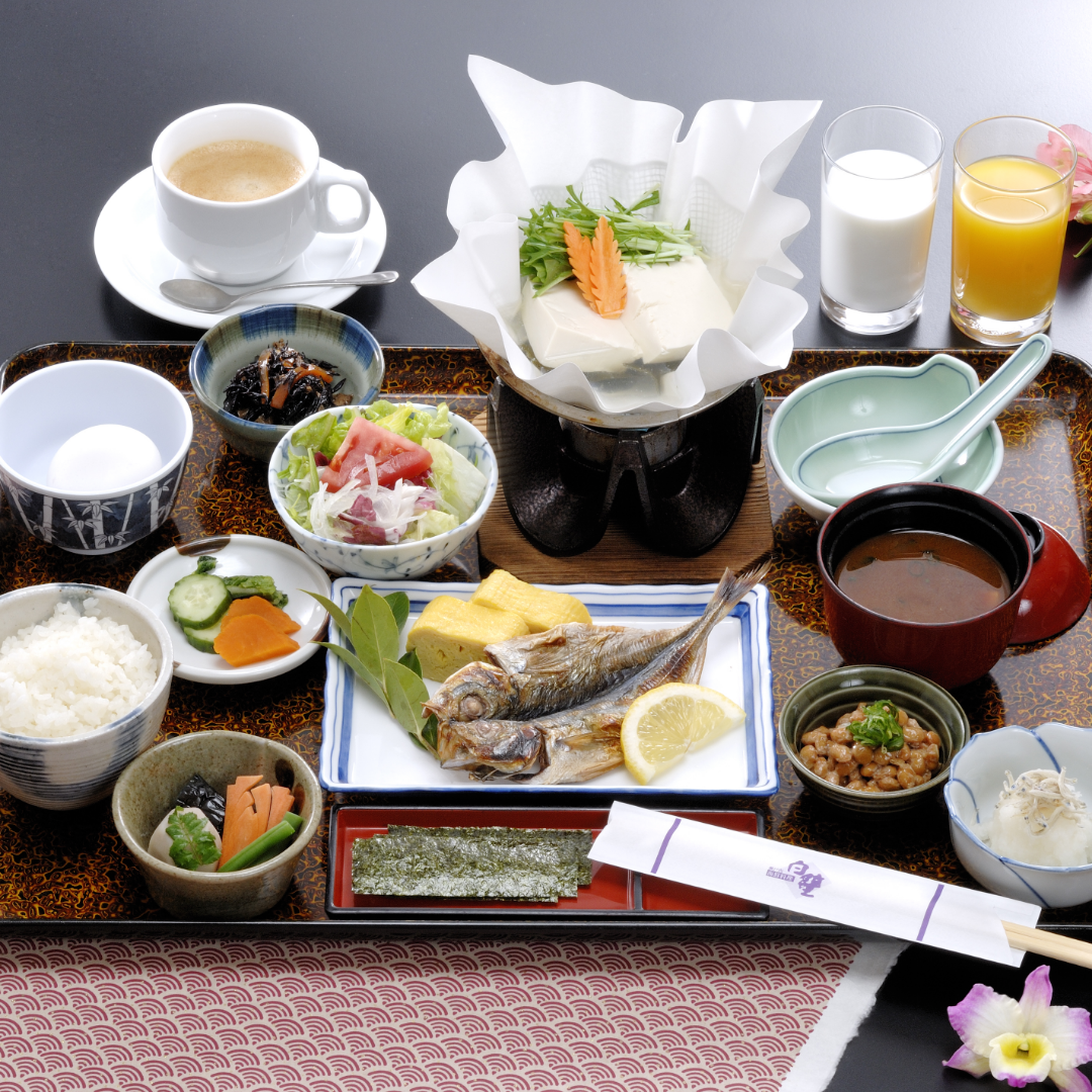 朝食